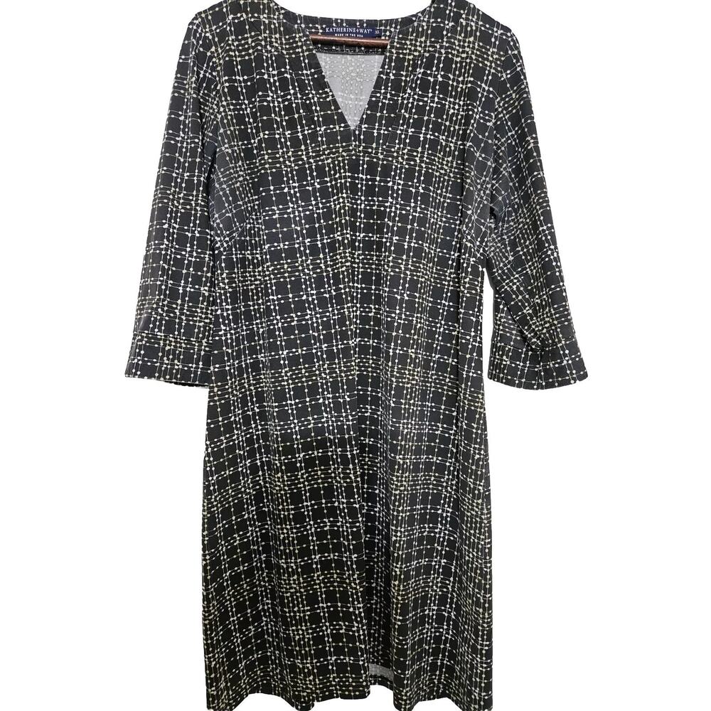 Katherine Way Grey Dress with white and gold. XL. 19 in across 38 in long